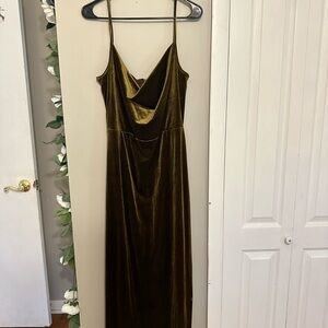 Elegant Olive Green Velvet Dress